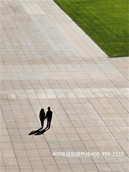 (400號碼是電信的嗎)(安裝400電話多少錢劃算)